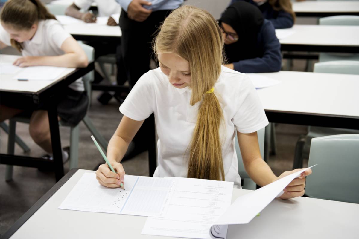 A Mom Says Her Daughter's Teacher Told the Class That Kids Who Don't Finish Tests Are Wasting Everyone's Time, and Her Daughter Has Been Finishing Wrong Answers Just to Be Done