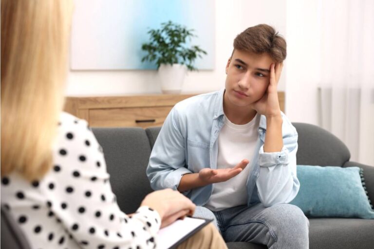 A School Counselor Says a Student Asked Her if Parents Can Tell When You're Pretending to Be Happy or if They Just Choose Not to Notice