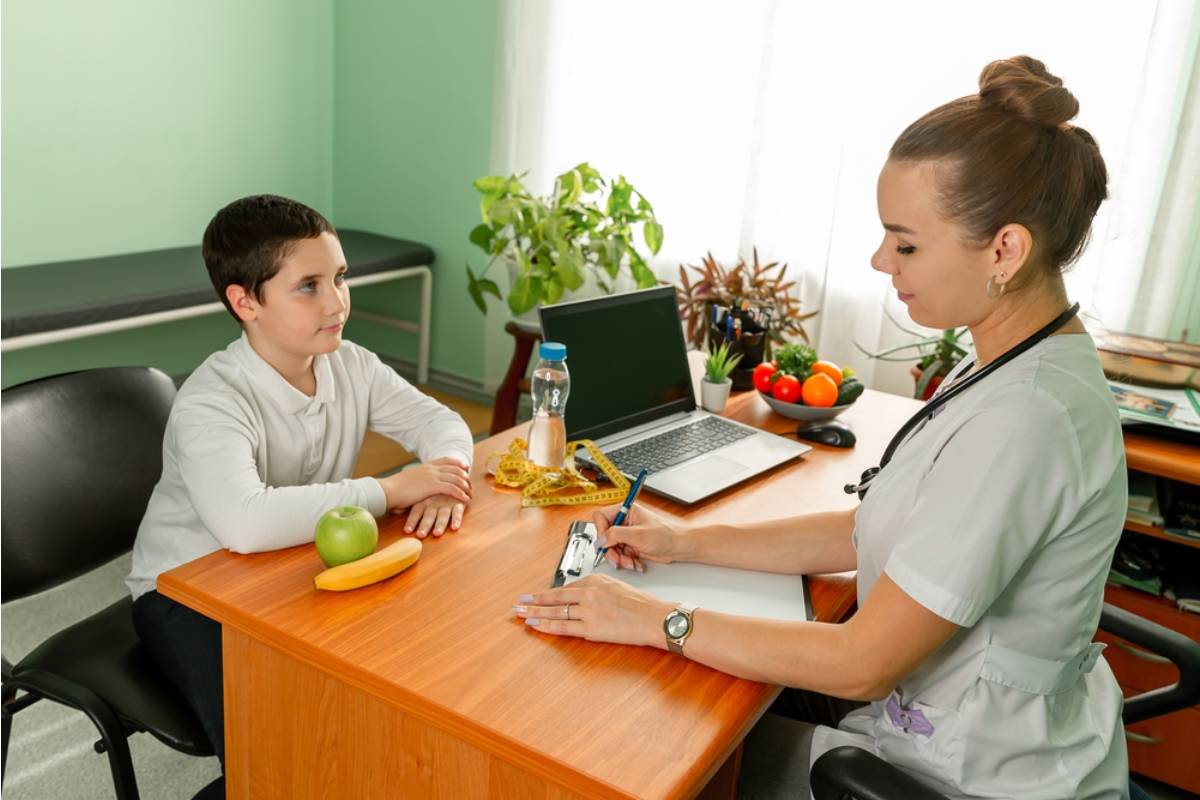 A School Nurse Says a Student Asked Her What She Does When She Feels Like She's Invisible to Everyone Around Her