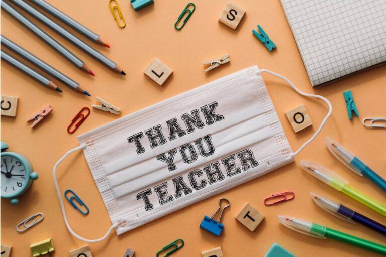 A Teacher Says a Student Left a Thank You Card on Her Desk on the Last Day of School and Inside It Said