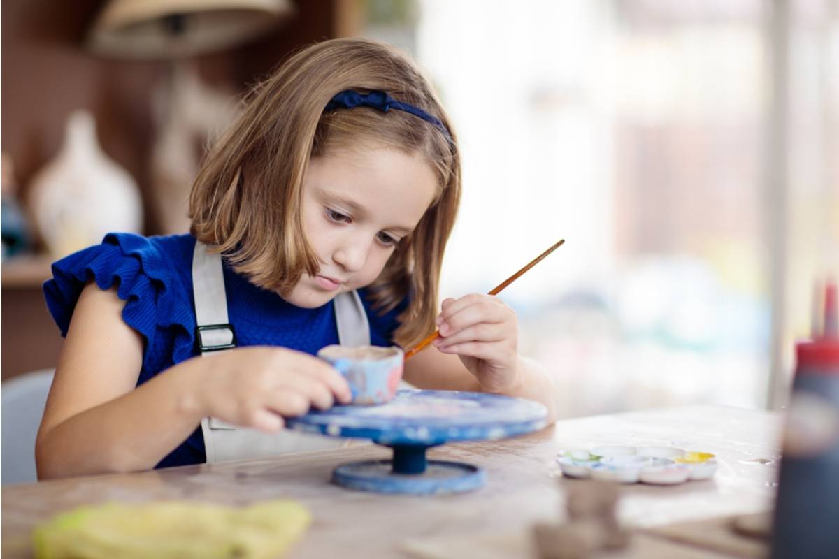 Dad Says He Refused to Let His Daughter's School Use Her Artwork in a Fundraiser Without Offering Her Any Credit, Now the Principal Says He's Making a Generous Opportunity Into a Legal Issue