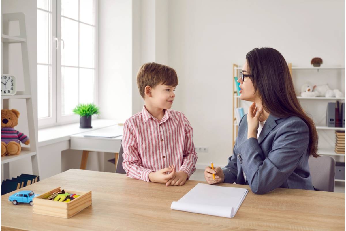 Dad Says He Refused to Let His Mother Correct His Son's Stutter at the Dinner Table One More Time, Now She Says He's Letting the Boy Struggle Out of Pride
