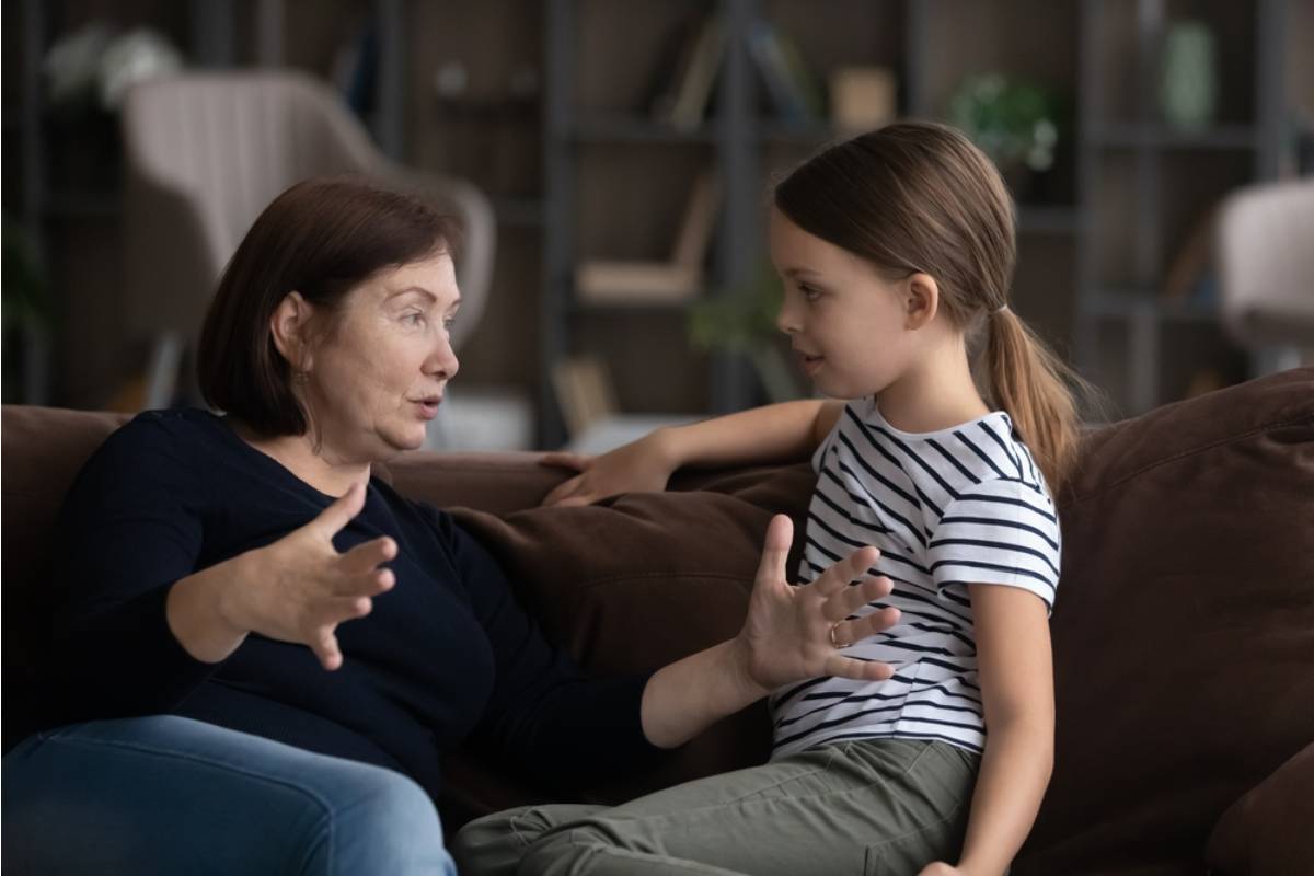 Dad Says He Refused to Let His Mother Tell His Daughter She's Too Pretty to Be So Serious All the Time, Now His Mom Says He's Raising a Girl Who Can't Take a Compliment