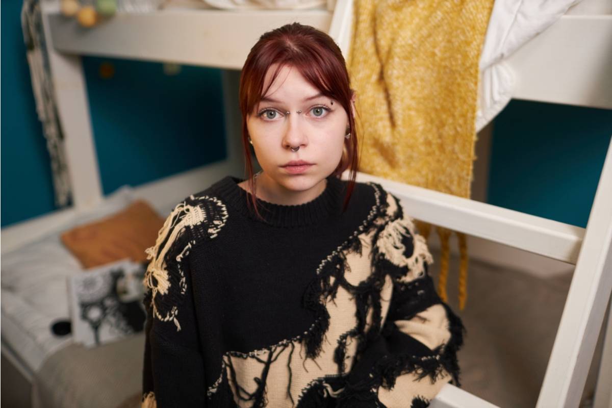 Teen Says She Refused to Move Back to Her Hometown After College Even Though Her Parents Guilt Trip Her Every Single Call, Now Her Mom Says She Left and "Took the Family's Future With Her"