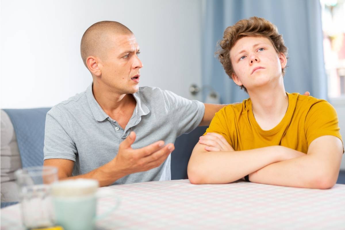 Teen Says He Refused to Let His Dad Tell Relatives He Was Considering a Gap Year Like It Was Something to Be Ashamed Of, Now His Dad Says He's Announcing Poor Decisions to People Who Were Rooting for Him