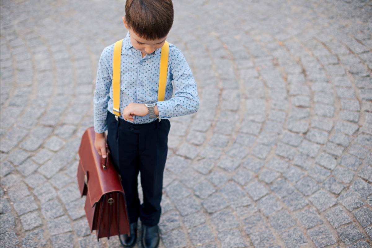 A Dad Found Out His Son Had Been Timing How Long It Took Him to Walk to School So He'd Know Exactly When to Leave to Avoid Seeing Anyone