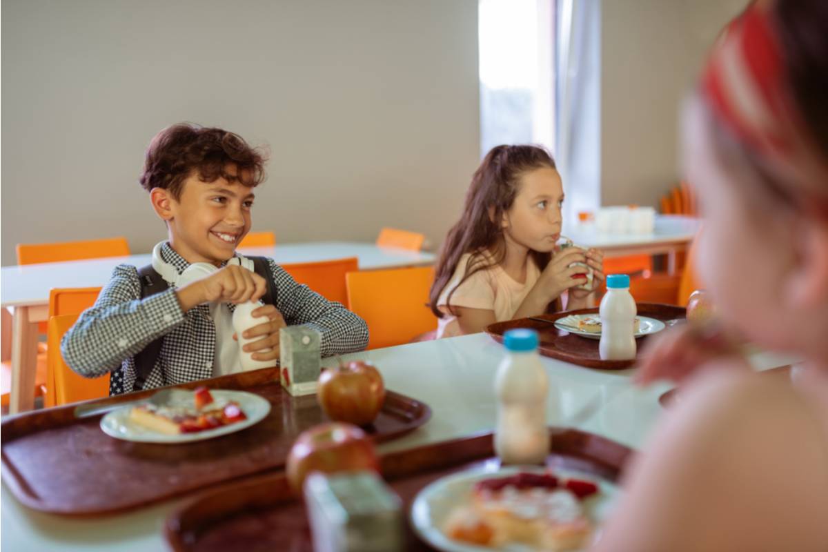 A Mom Found Out Her Son Had Been Giving His Extra Milk Carton to a Classmate Every Day Since September Without Anyone Noticing