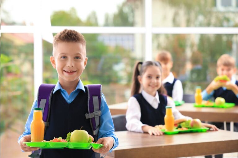 A Mom Found Out Her Son Had Been Memorizing the School Lunch Menu a Month in Advance So He'd Know Which Days to Bring His Own