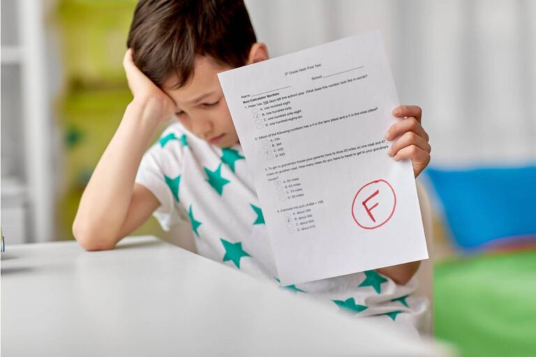 A Mom Found Out Her Son Had Been Failing a Class All Semester Because a Teacher Was Grading Assignments He Never Actually Submitted, Using a Roster With the Wrong Kid's Name
