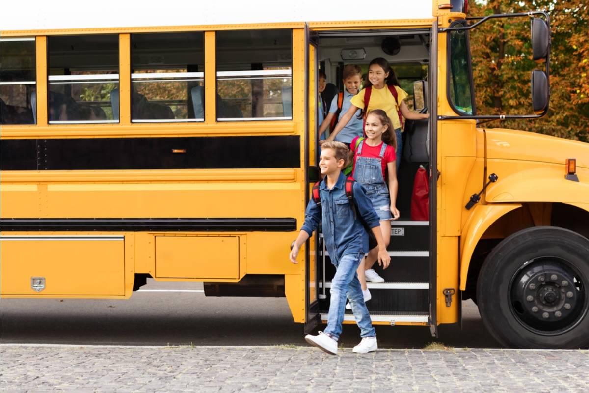 A Dad Says His Son's School Charged a "Late Pickup Fee" Per Minute Even When the Delay Was Caused by a School Bus Running Behind