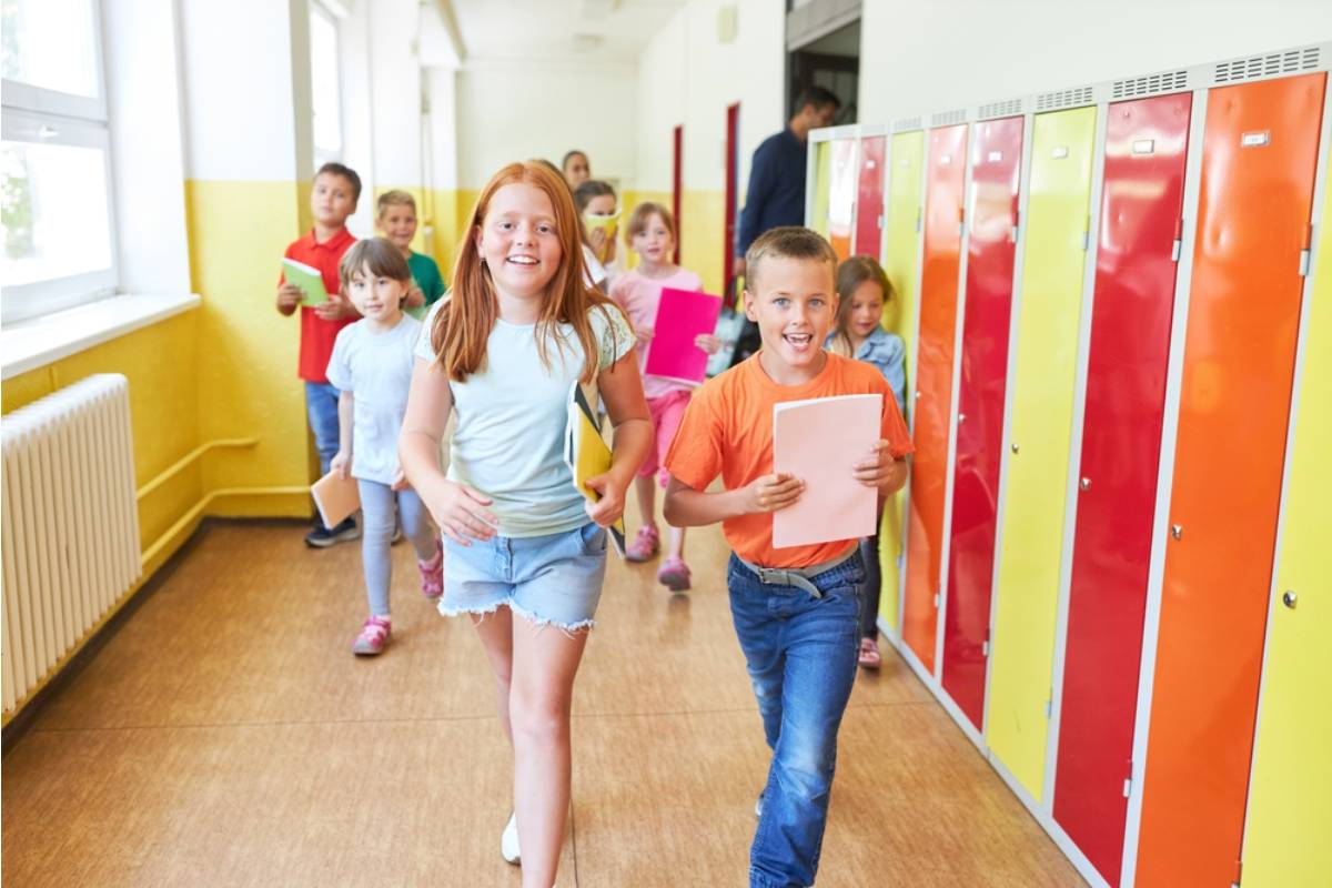 A Mom Found Out Her Daughter's School Had Been Quietly Suspending Recess for Kids Who Didn't Turn In Reading Logs, Rain or Shine