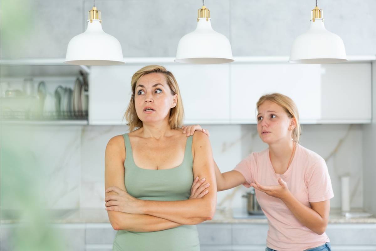 Teen Says She Refused to Let Her Mom Tell Her Side of the Divorce to Her Friends Under the Guise of "Just Being Honest," Now Her Mom Says She's "Protecting Someone Who Hurt Them Both"