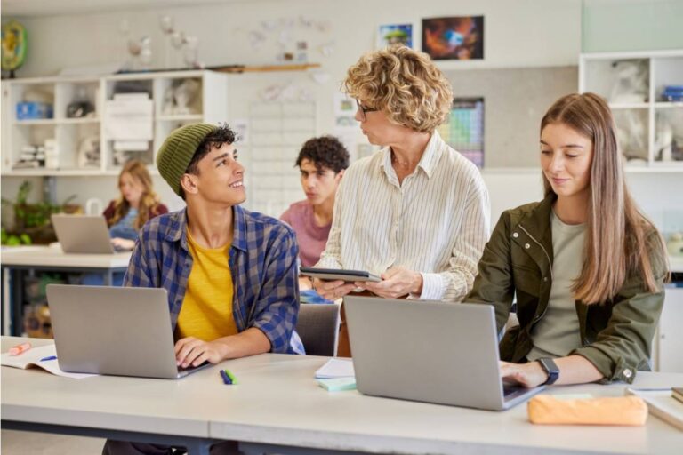 A Teacher Says a Student Asked Her What to Say When Someone Asks How Your Weekend Was and the Truth Isn't Something You Want to Explain