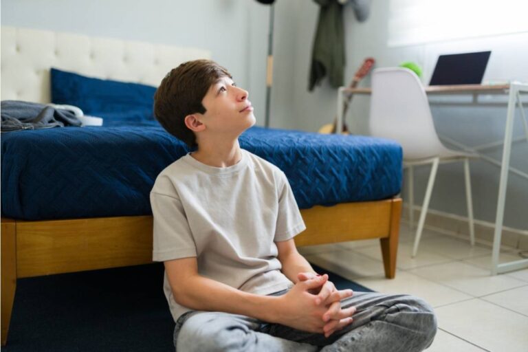 A School Counselor Says a Student Told Her He Learned to Predict Bad Days by How Quietly the House Sounded in the Morning