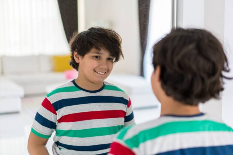 A Teacher Says a Student Told Her He Practices Saying "I'm Proud of You" to Himself Because No One Else Says It First