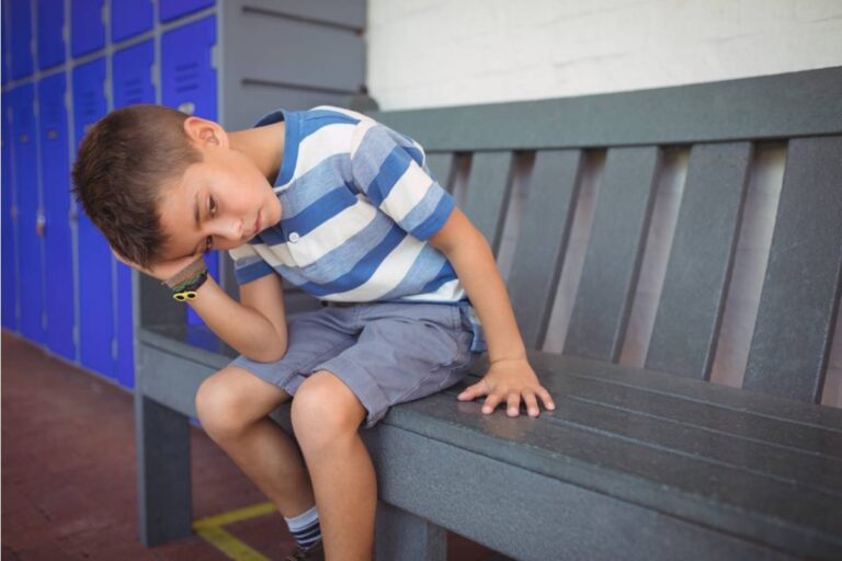 Dad Says He Refused to Let His Son's School Suspend Recess for a Whole Grade Over One Kid's Behavior, Now the Principal Says He's "Missing the Bigger Picture"
