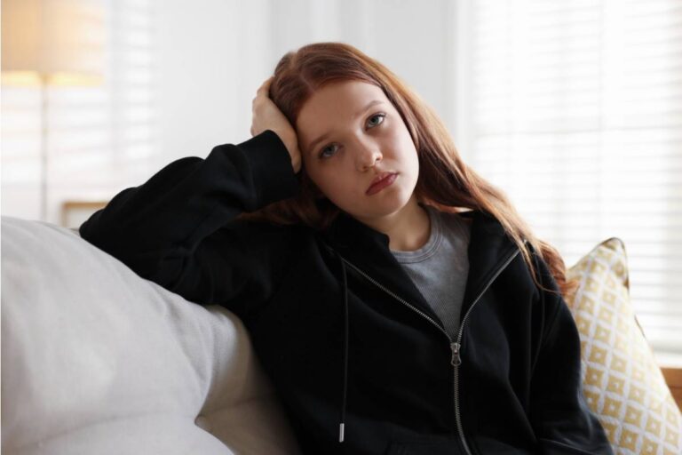 A 20-Year-Old Woman Was Given a 6 PM Curfew, Then Her Parents Threatened Her When She Came Home Late