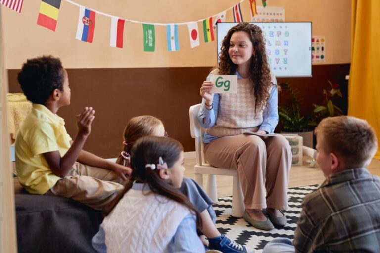 A Kindergarten Teacher Says Parents Think She's "Shy, Quiet and Dry," but Her Students Know a Completely Different Teacher