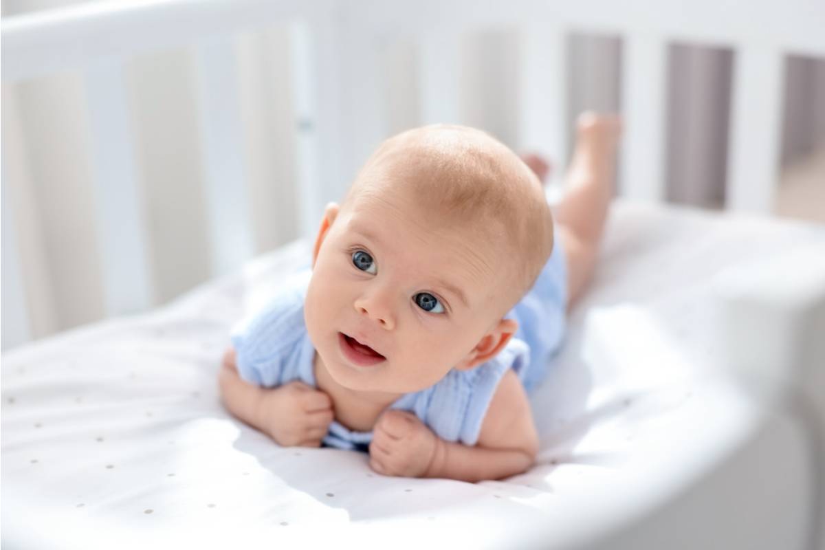 A Mom Says Her 4-Month-Old Happily Lies in Her Crib After Waking Up, and She's Starting to Wonder If Leaving Her Alone Is Actually Helping Her Become Independent