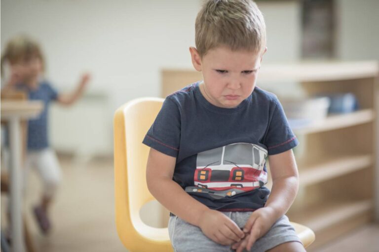 A Mom Says Her 5-Year-Old Refused to Go Through the School Lunch Line Because a Staff Member Had a Scar, and She Realized His Fear Was About More Than Lunch