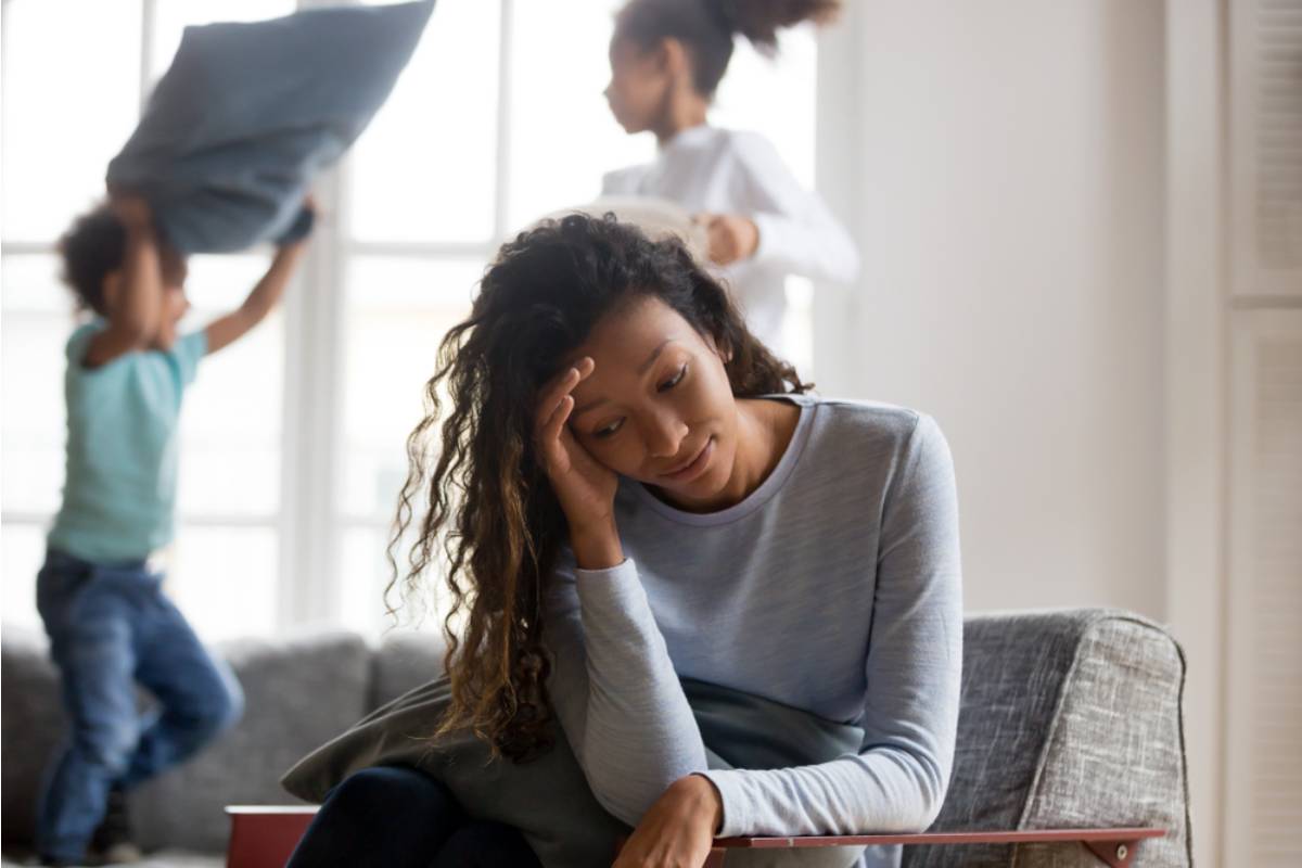 A Mom Says Her Kids' Friends Keep Turning Her Quiet Evenings Outside Into an Unpaid Babysitting Shift