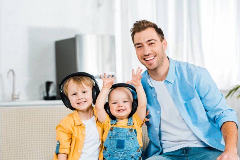 Dad Says He Refused to Let His Sister's New Roommate Watch His Kids Alone Without Meeting Him First