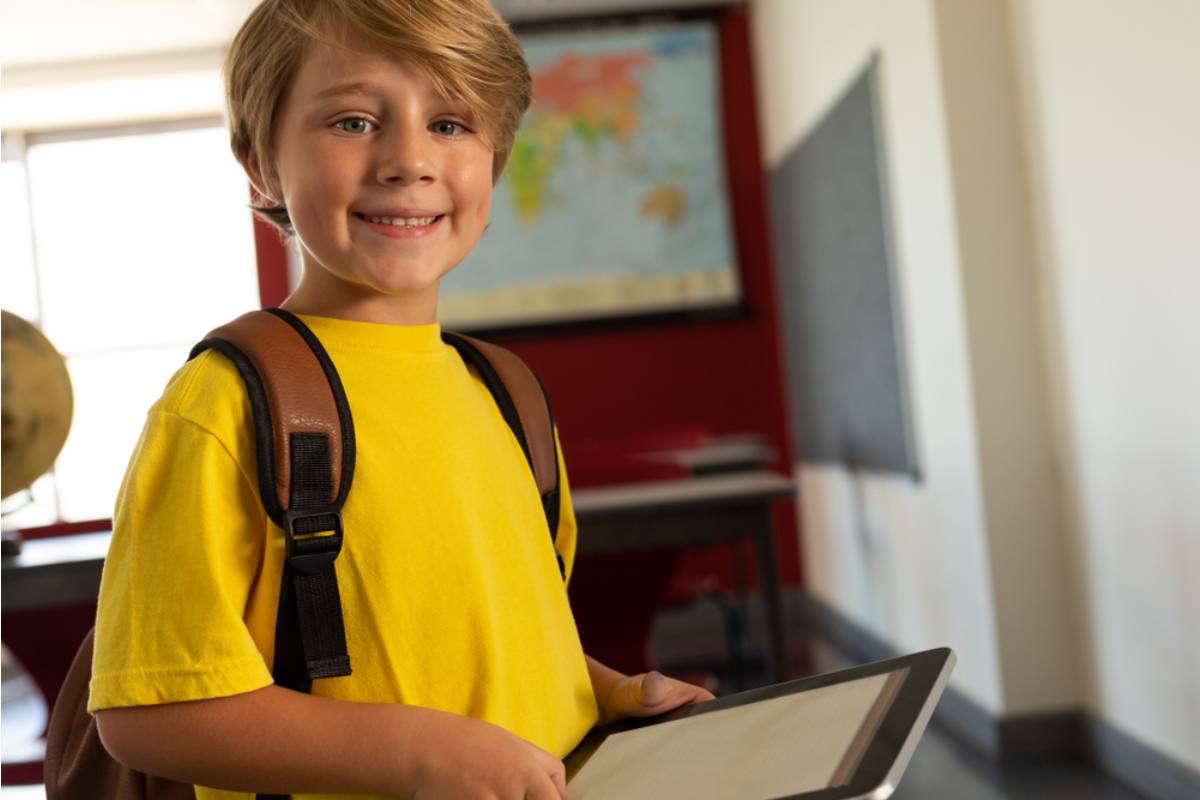 A Mom Says Her First Grader Has Become the “Enemy” of a Boy’s Pretend Army, and He’s Starting to Plan His Days Around Where It Might Attack