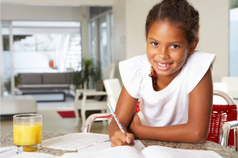 A Mom Found Out Her Daughter Had Been Doing a Younger Classmate's Homework for Free Because the Girl's Parents Both Work Nights