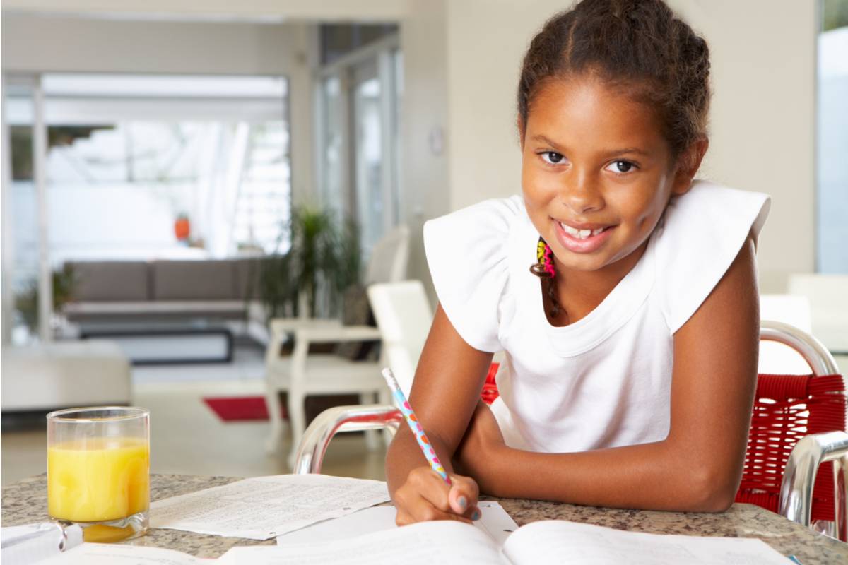 A Mom Found Out Her Daughter Had Been Doing a Younger Classmate's Homework for Free Because the Girl's Parents Both Work Nights