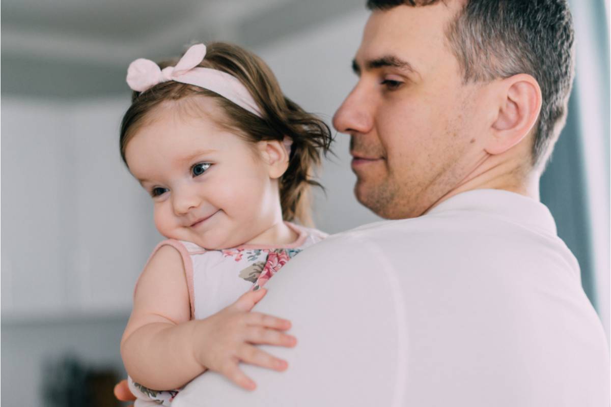 A Mom Watched Her Toddler Suddenly Choose Dad After 2.5 Years of Doing Almost Everything Herself
