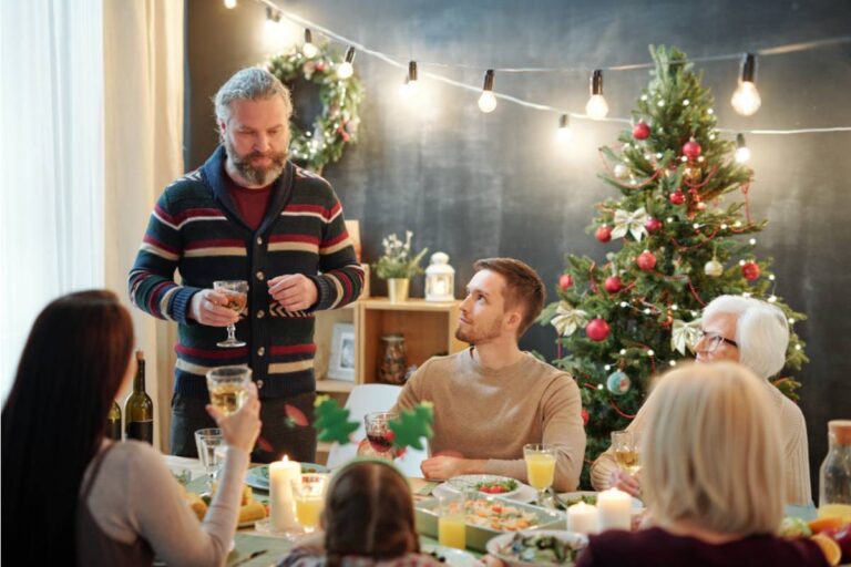 Dad Says He Refused to Let His Sister's Fiancé Give a Toast at the Rehearsal Dinner After Learning What He'd Said About Their Late Father