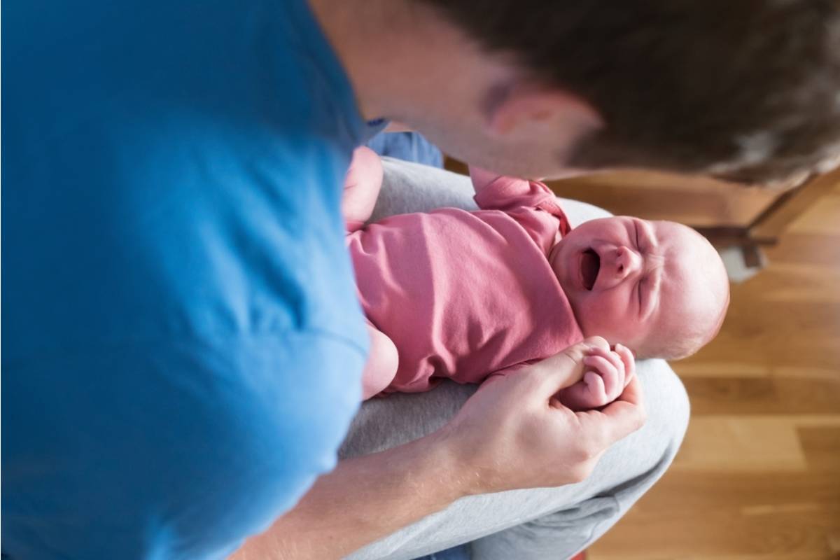 A Mother Says Her 11-Month-Old Cries Whenever Dad Takes Over, Then She Realizes the Problem Might Not Be the Baby