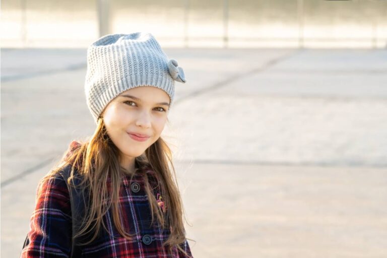 A Mom Found Out Her Daughter Had Been Wearing a Winter Hat Indoors All Year to Hide the Bald Patch From Pulling Her Own Hair
