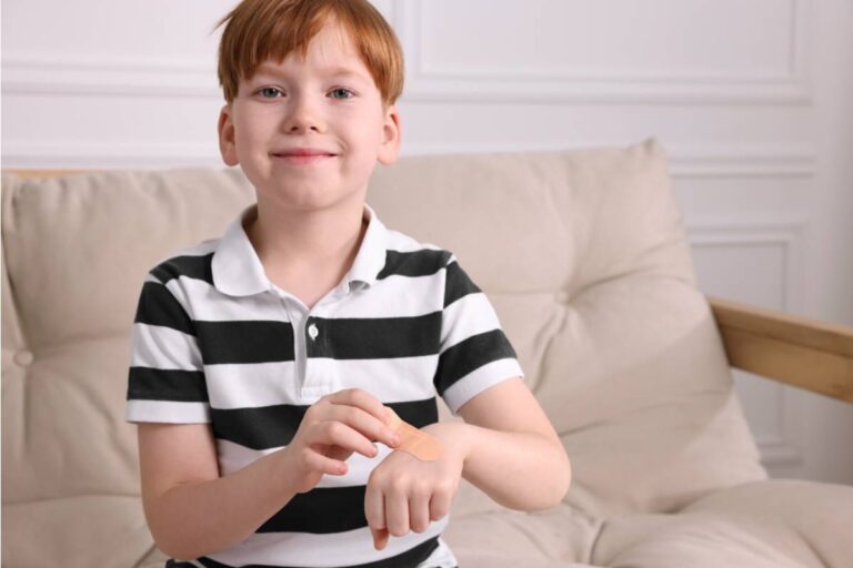 A Mom Found Out Her Son Had Been Icing His Own Sprained Wrist for a Week Because He Didn't Want to Miss Practice or Worry Anyone