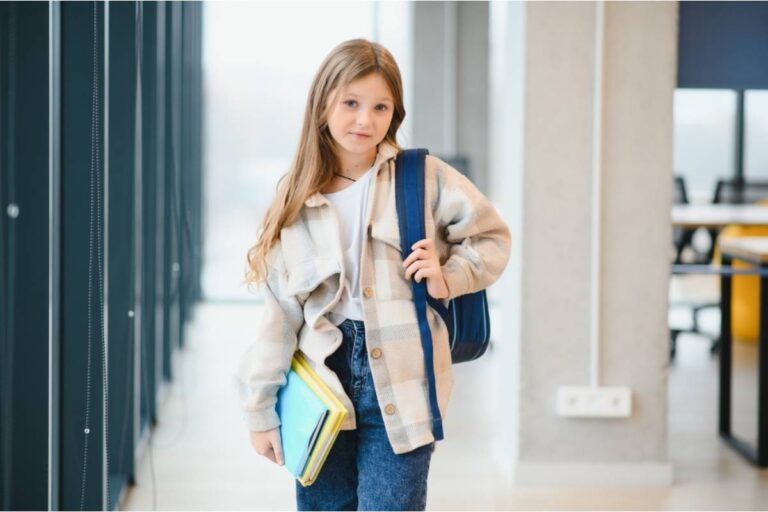 A Mom Found Out Her Daughter Had Been Giving Her Extra Hall Pass Minutes to a Classmate Who Needed Longer Bathroom Breaks for a Medical Reason