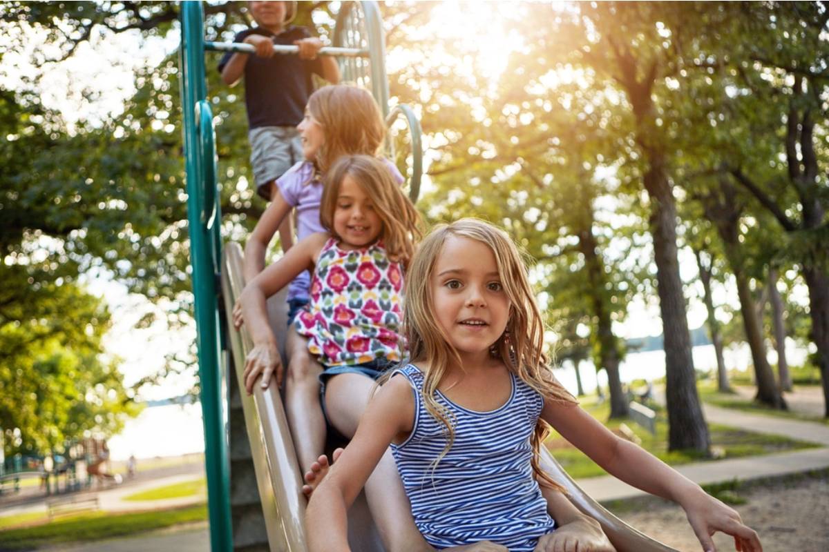 A Mom Found Out Her Daughter Had Been Giving Up Her Spot in Line for the Slide at Recess Every Day to a Kid Who Always Got Pushed to the Back