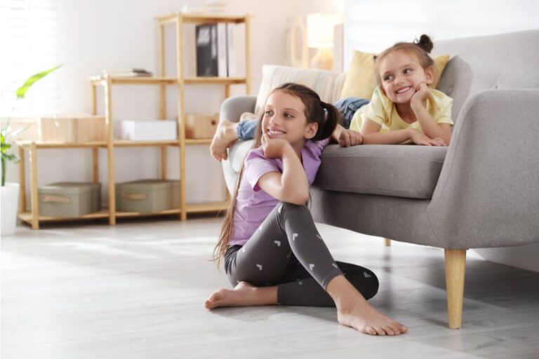 Dad Says His Daughter's Best Friend's Parents Banned Her From Their House After a Disagreement Between the Moms That Had Nothing to Do With the Girls