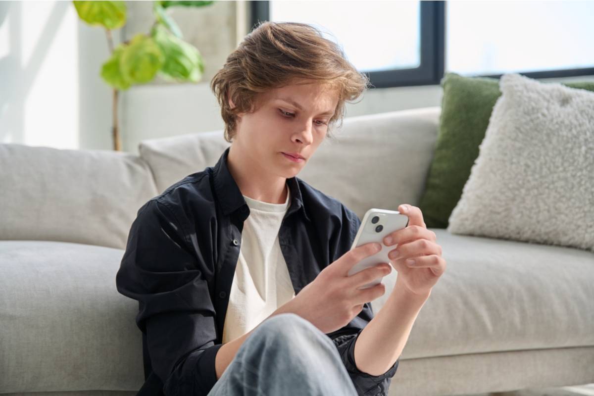 Dad Says His Son Stopped Inviting Friends Over After a Classmate Posted a Video Mocking Their House Online