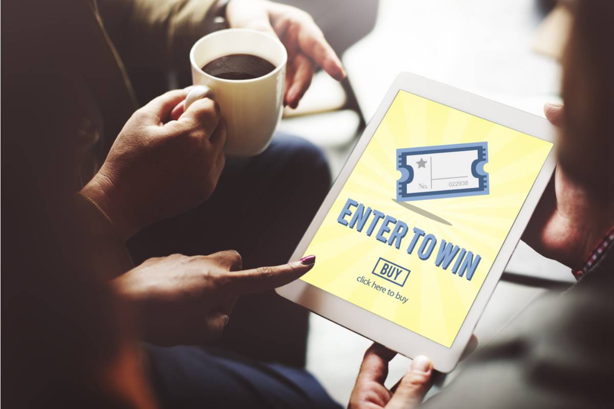 Dad Says He Refused to Let His Sister Use His Kids' Names on a Raffle Entry Without Telling Him First