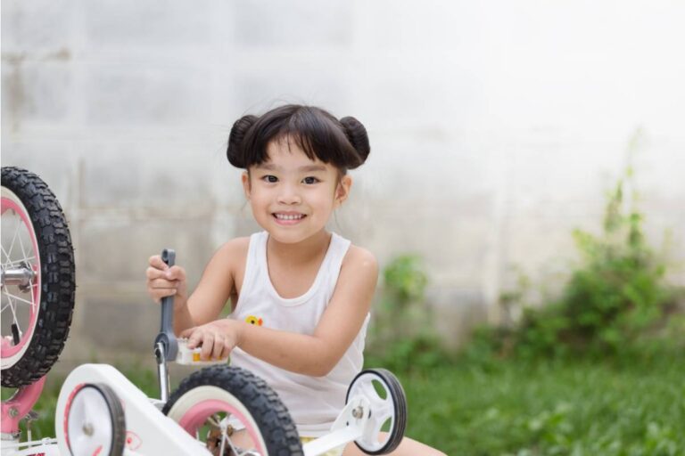 A Mom Found Out Her Daughter Had Been Saving Her Own Money to Fix Her Bike Instead of Asking Because She Didn't Want to Add to the List