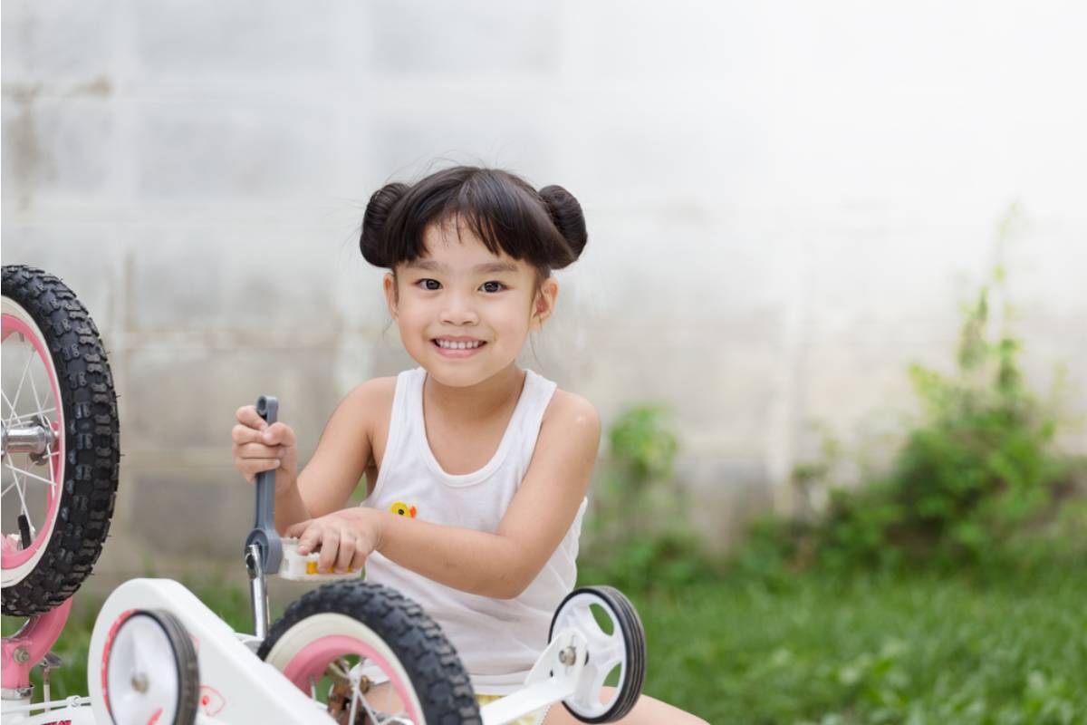 A Mom Found Out Her Daughter Had Been Saving Her Own Money to Fix Her Bike Instead of Asking Because She Didn't Want to Add to the List