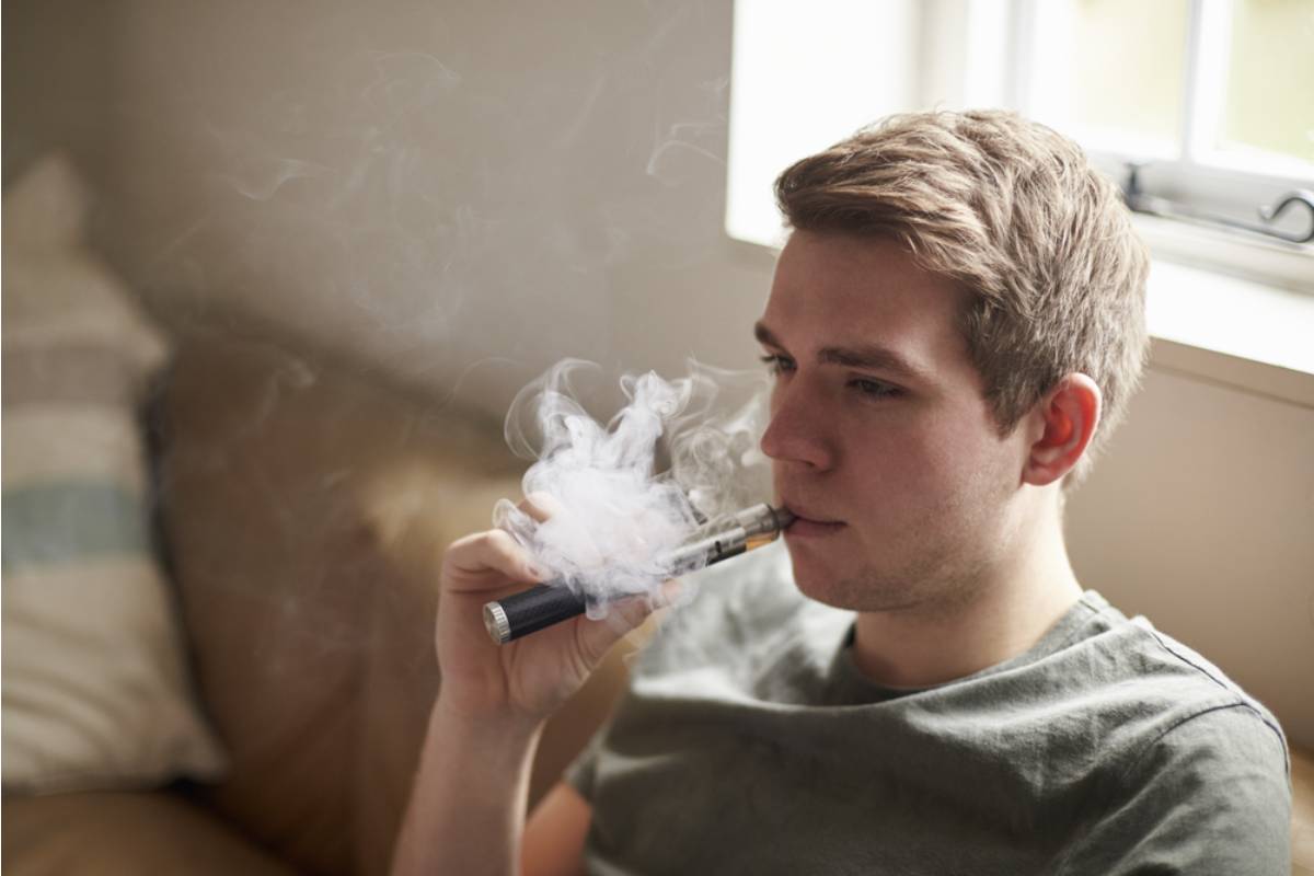 An 18-Year-Old Says He Started Vaping Days After His Birthday, and His Mom Is Furious Even Though He Says He’s Legally an Adult