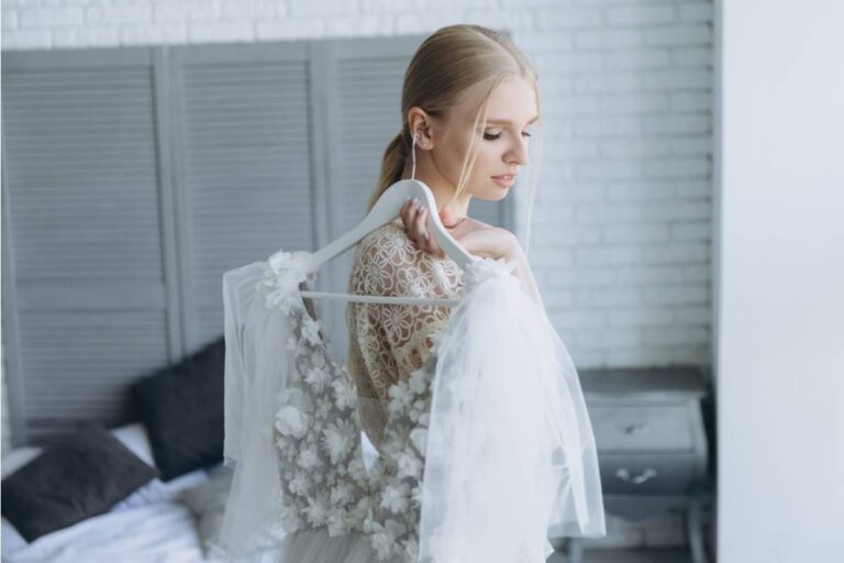 A Bride Says Her MIL Promised Not to Wear Blue to Her Wedding, Then Arrived in a Dress So White the Photographers Had to Change It