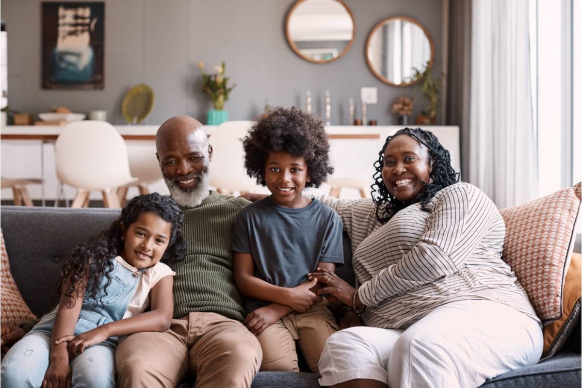 A Dad Says the Grandparents Keep Spoiling His Kids, and His Youngest Now Expects a Present Every Time They Leave the House