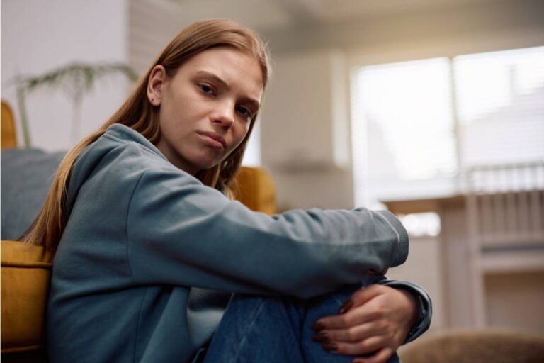 A Daughter Says Her Family Suddenly Wants Her to Pay Her Siblings' Tuition After She Worked Her Way Through College, and She Has No Intention of Becoming Their Safety Net