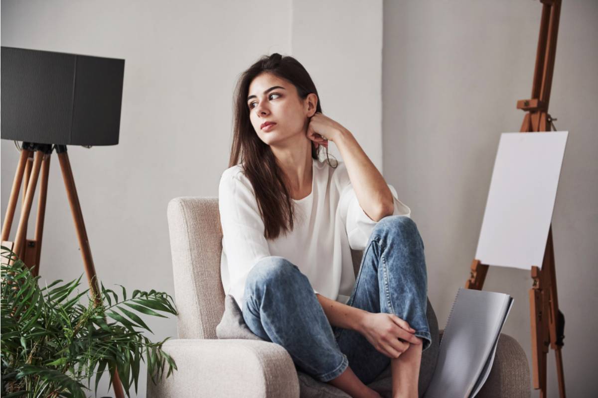 A Daughter Says Her Mom Walks Into Her Private Studio Every Day While She's at Work, and She’s Starting to Wonder What She’s Looking For