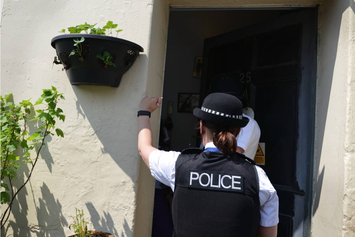 A Daughter Says She Called the Police After Her Mom Was Left Outside Her Door for Hours, and Now She Can't Stop Wondering If She Did the Right Thing