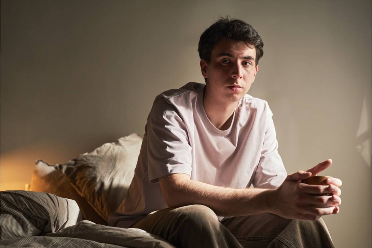A Man Says His Girlfriend Keeps Pushing Him Toward a Higher-Paying Job He Hates, Even Though He Already Earns $60 an Hour and Loves His Work