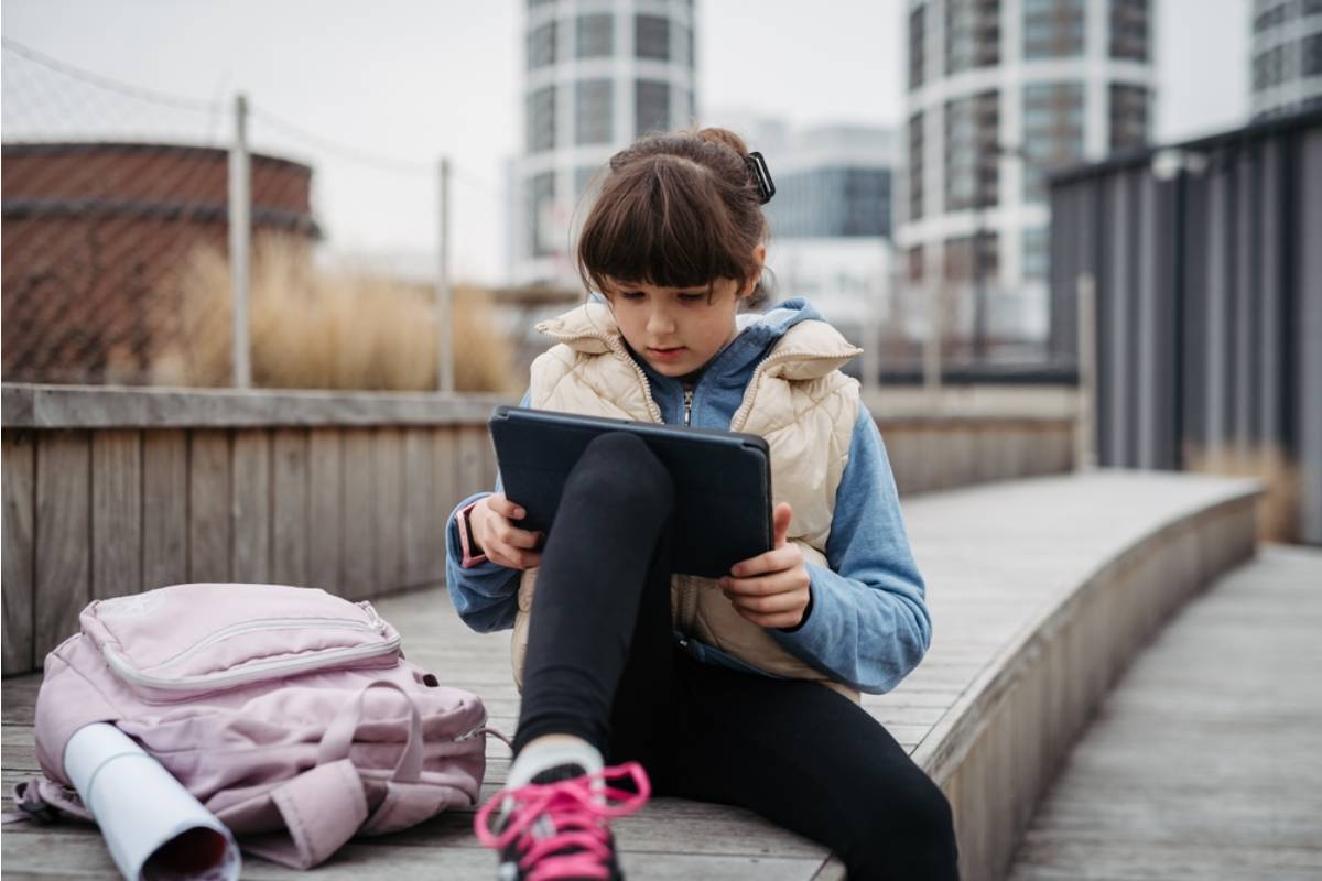 A Mom Says Her 12-Year-Old Became the Target of a Cyberbullying Pile-On Overnight After a Private Text Was Leaked, and She Barely Recognized Her Daughter