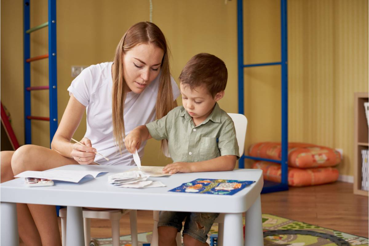 A Mom Says Her 4-Year-Old Is Outgrowing Educational Shows Because Every Teacher Seems to Act Like a Kid, and She Wants Someone to Just Teach
